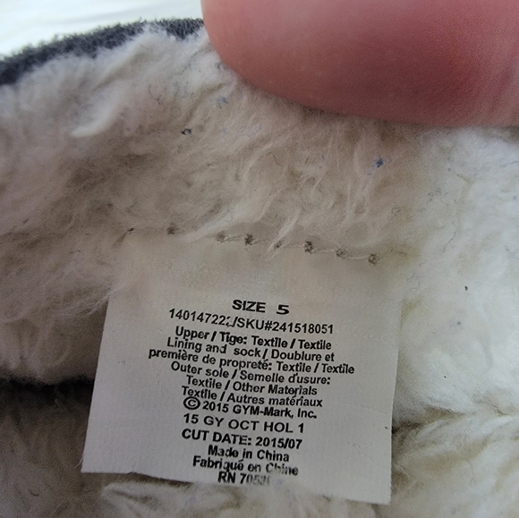 Toddler winter GYMBoree slip in boots - Picture 5 of 5